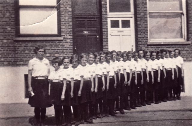 En dan ging de les aanschouwelijk onderwijs over de duizendpoot.